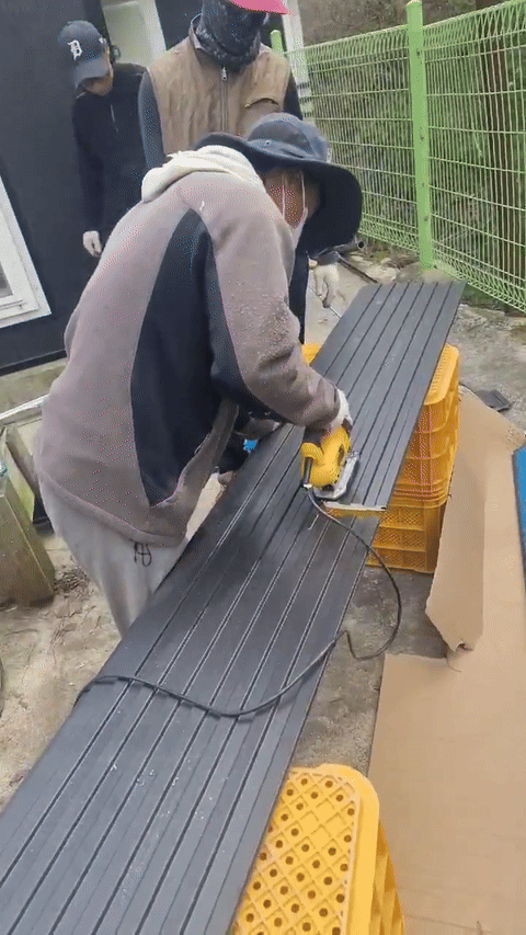 054959_d646ff1d487c4144.gif